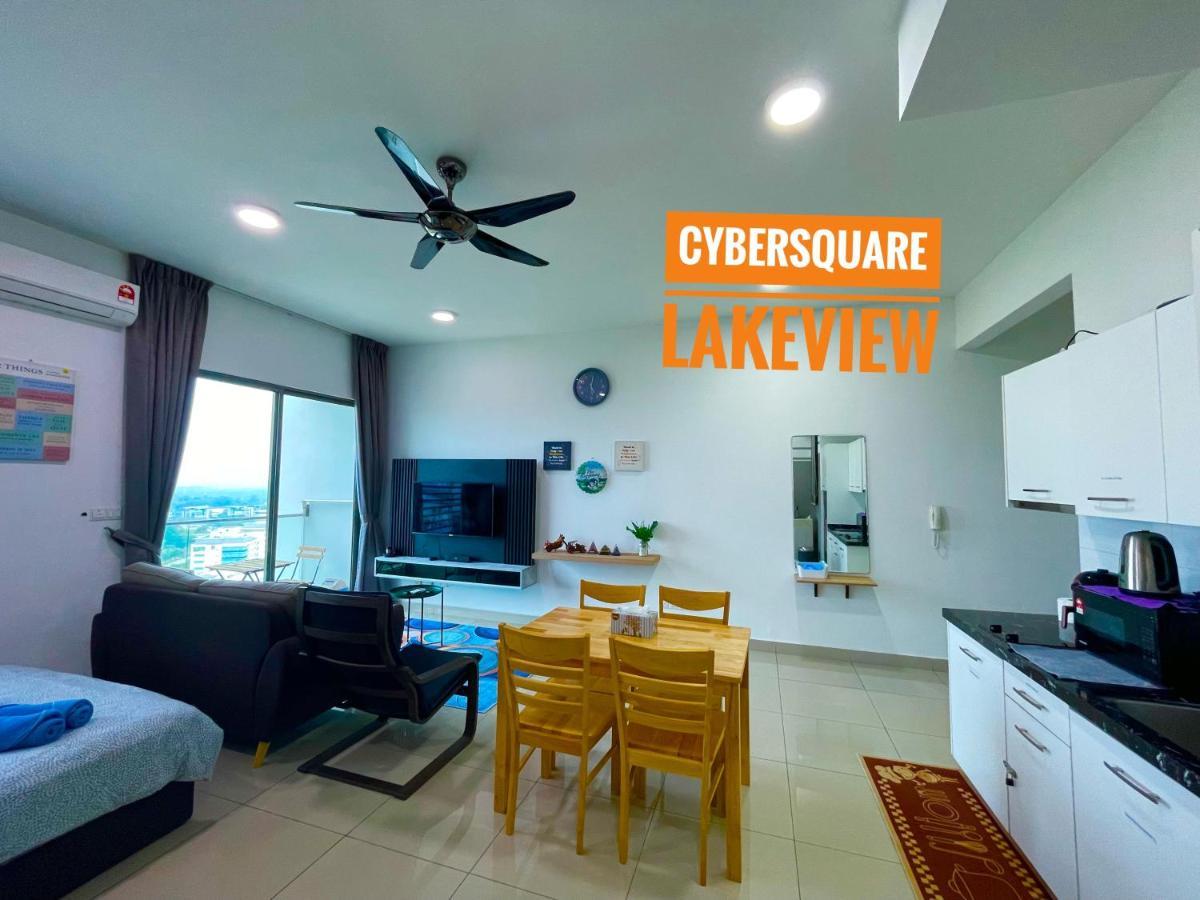 Cybersquare Apartment Cyberjaya Bagian luar foto
